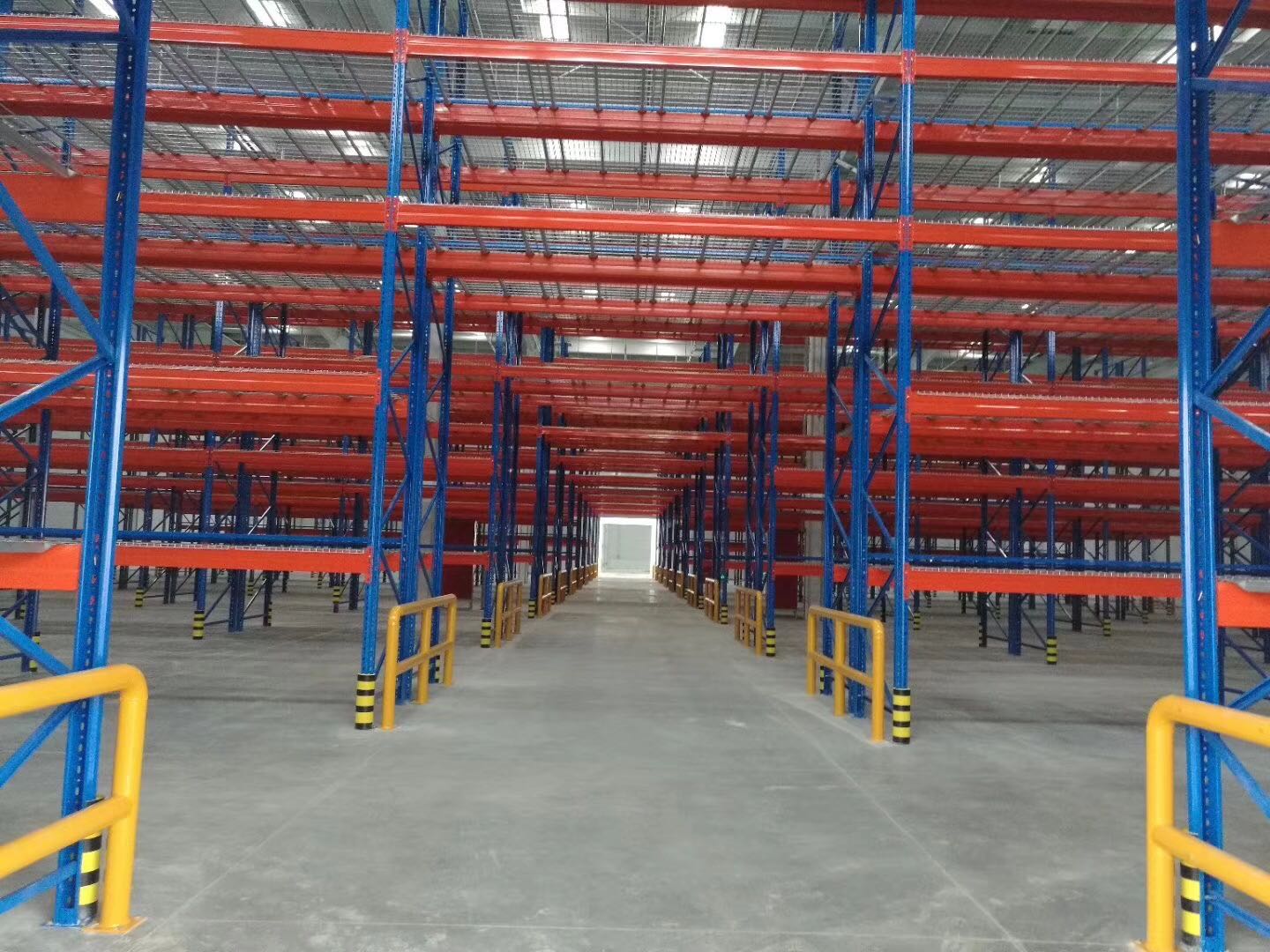 横梁式立体仓库：不止省空间，更让仓储效率 “跑” 起来